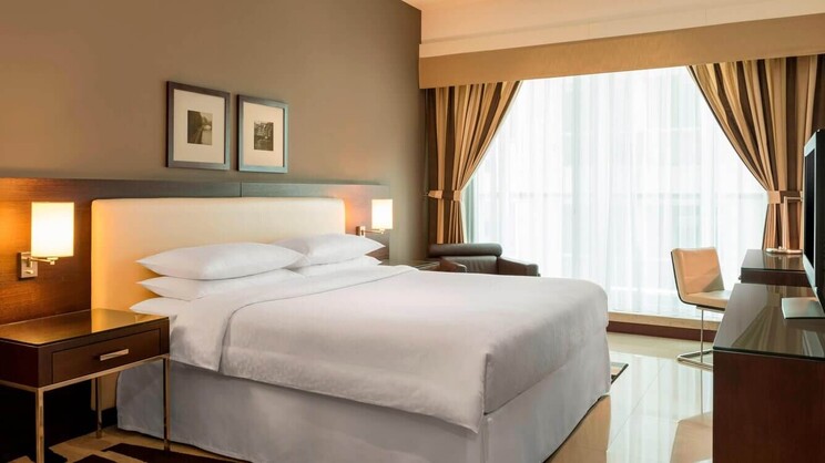 Four Points by Sheraton Sheikh Zayed Road, Dubai